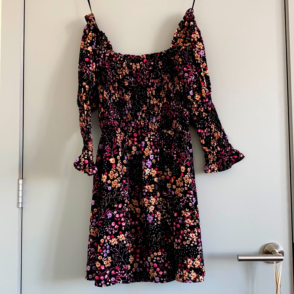 Women’s dress